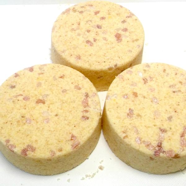 Coconut Lemongrass Bath Bomb